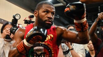 Floyd Mayweather Comes Out of Retirement