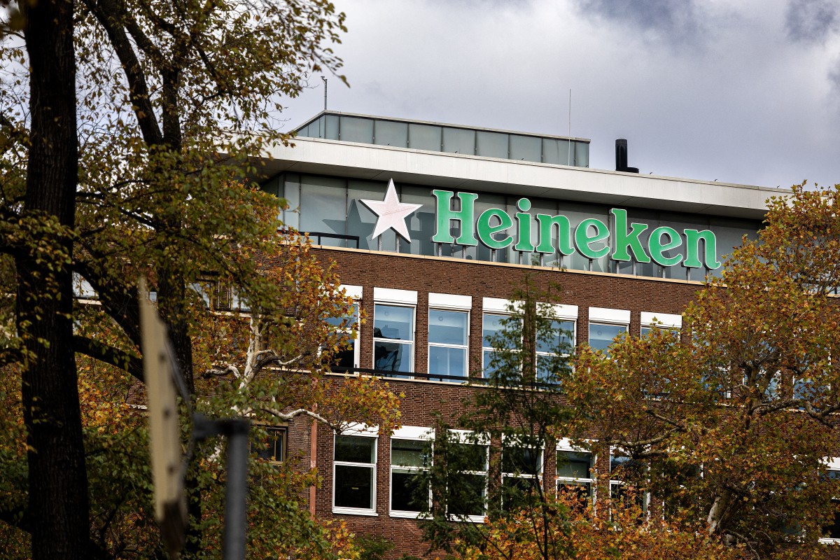 Heineken to Cut 6,000 Jobs