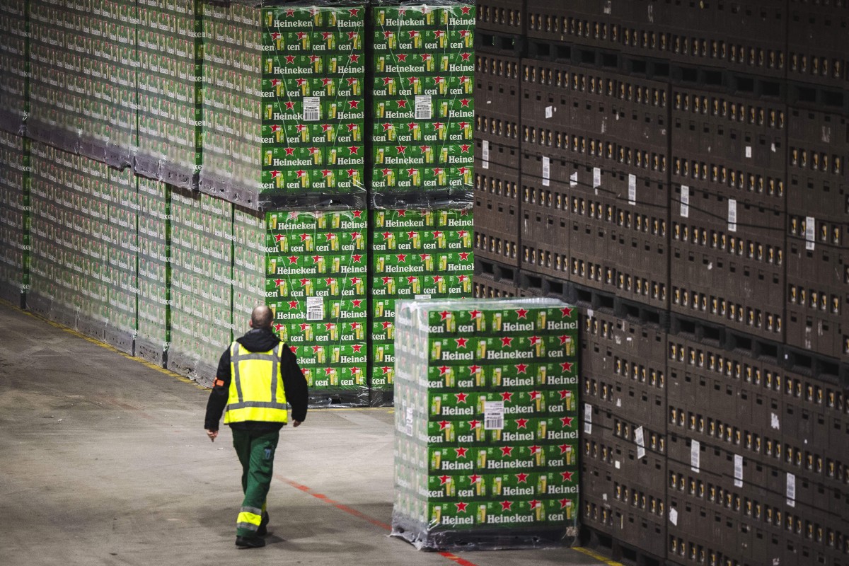Heineken to Cut 6,000 Jobs