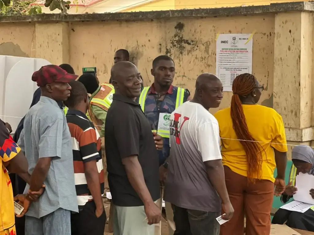 In Pictures: Voting Opens in FCT, Some Units Delayed