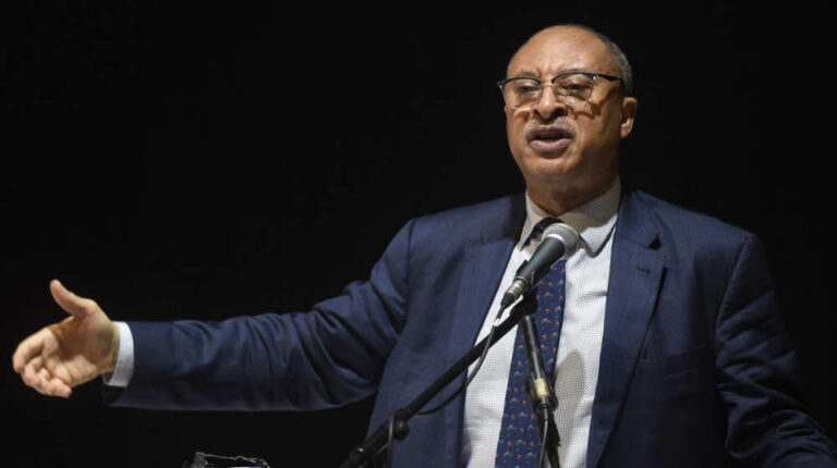 Nigerian Politicians Need Psychiatric Attention – Utomi