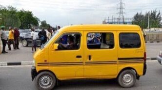 Police Dislodge Lekki Minibus Drivers