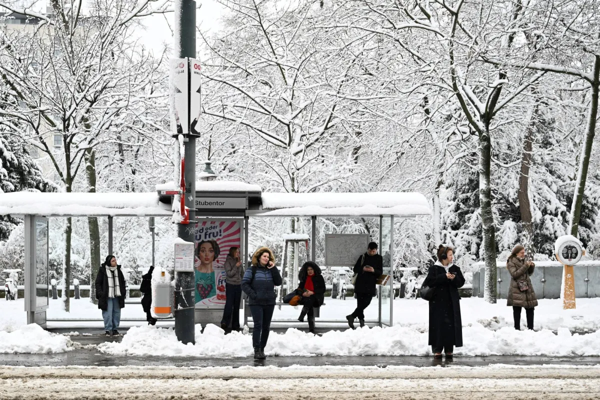 Fatal Snowstorm Paralyses Austria