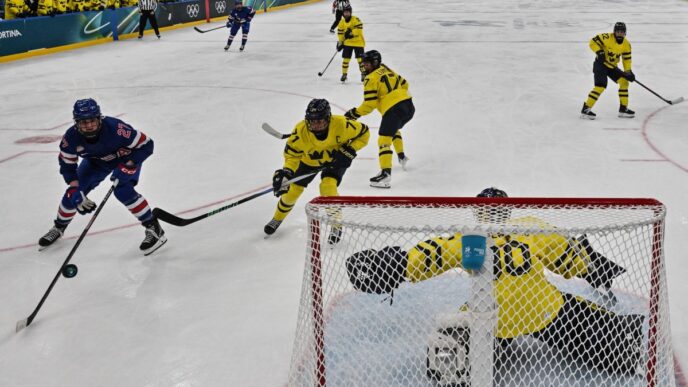 USA Cruise Past Sweden to Reach Women’s Ice Hockey Final