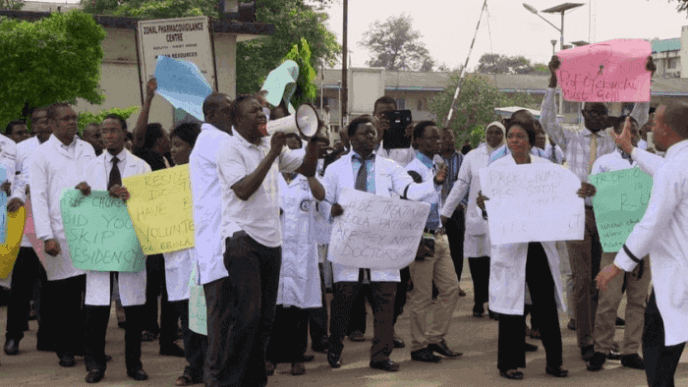 Lagos Health Workers Suspend Strike