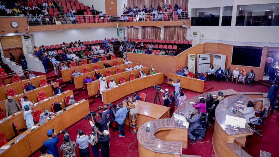 12 Nigerian Lawmakers Defect to New Parties