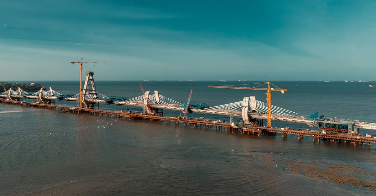 cash (News Central TV)