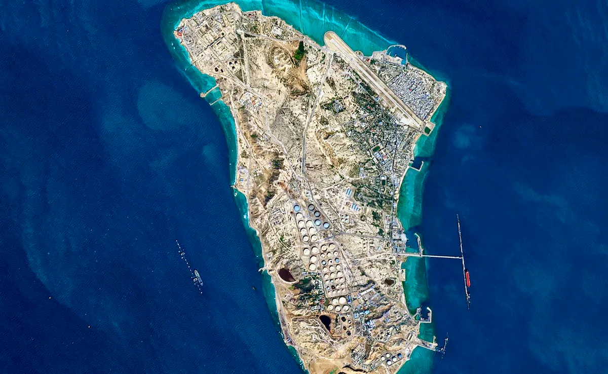 US Says It Can Strike Iran’s Kharg Island “Any Time” 