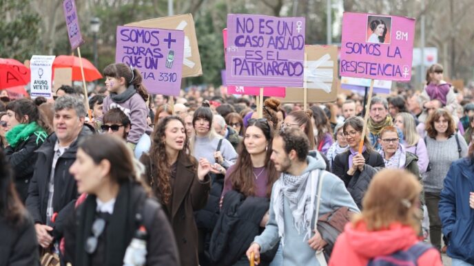 Thousands Rally in Spain for Women’s Rights, Protest Iran War