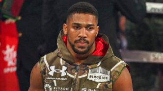 Anthony Joshua Undergoes Rib Treatment.