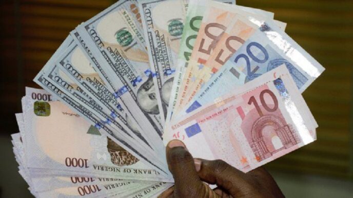 Naira Trades Steady Against Dollar, Pound