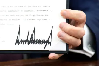Trump’s Signature to Appear on US Currency