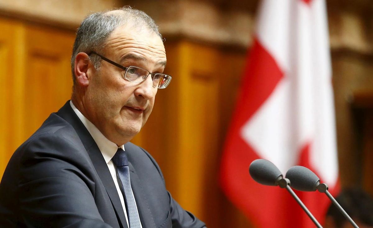 Swiss Government Rejects Proposal to Limit Immigration