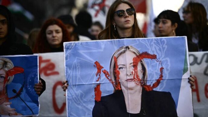 Thousands Protest Against Judicial Reforms in Rome