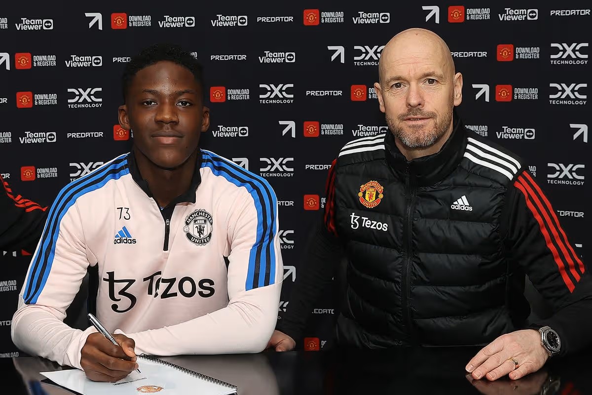 Mainoo Signs New Manchester United Deal 