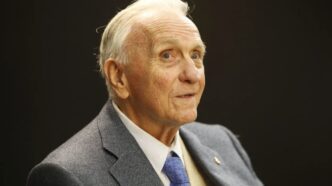 Real Madrid Legend Santamaria Dies at 96