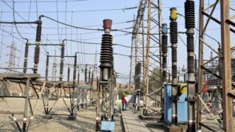 Pakistan Announces Power Cuts to Curb Energy Costs