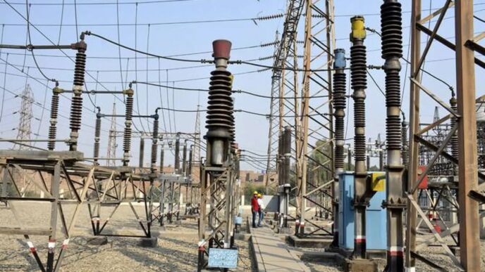 Pakistan Announces Power Cuts to Curb Energy Costs