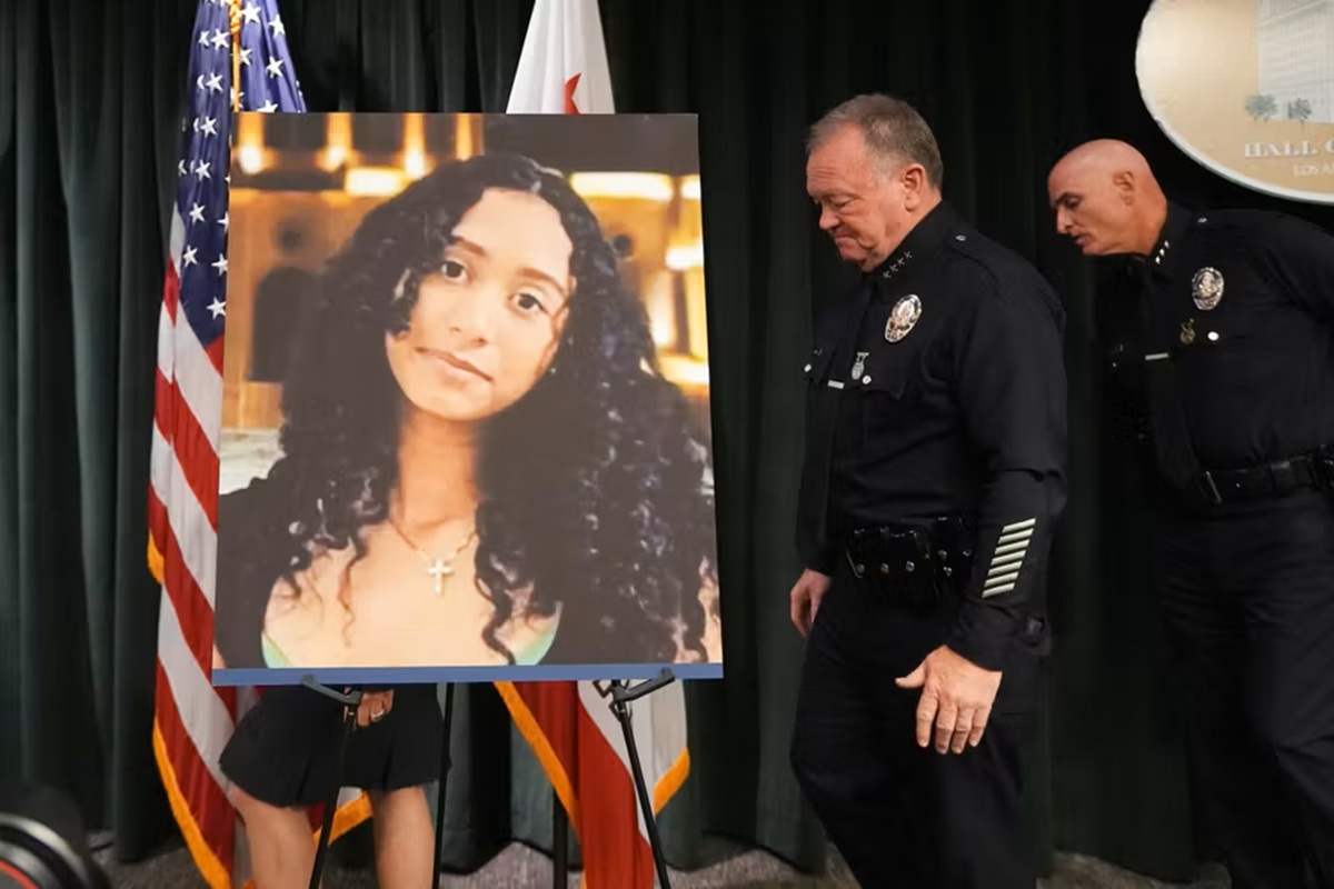 Singer D4vd Charged Over Teen’s Body Found in Tesla