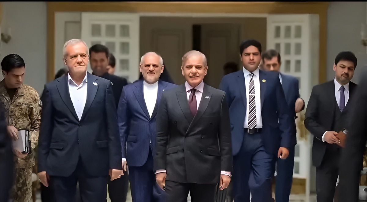 Iran Delegation Arrives in Pakistan Ahead of US Talks