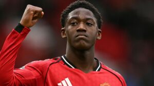 Mainoo Signs New Manchester United Deal 