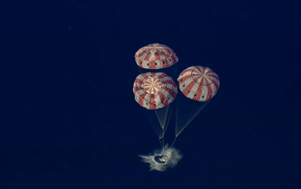 NASA Astronauts Return to Earth