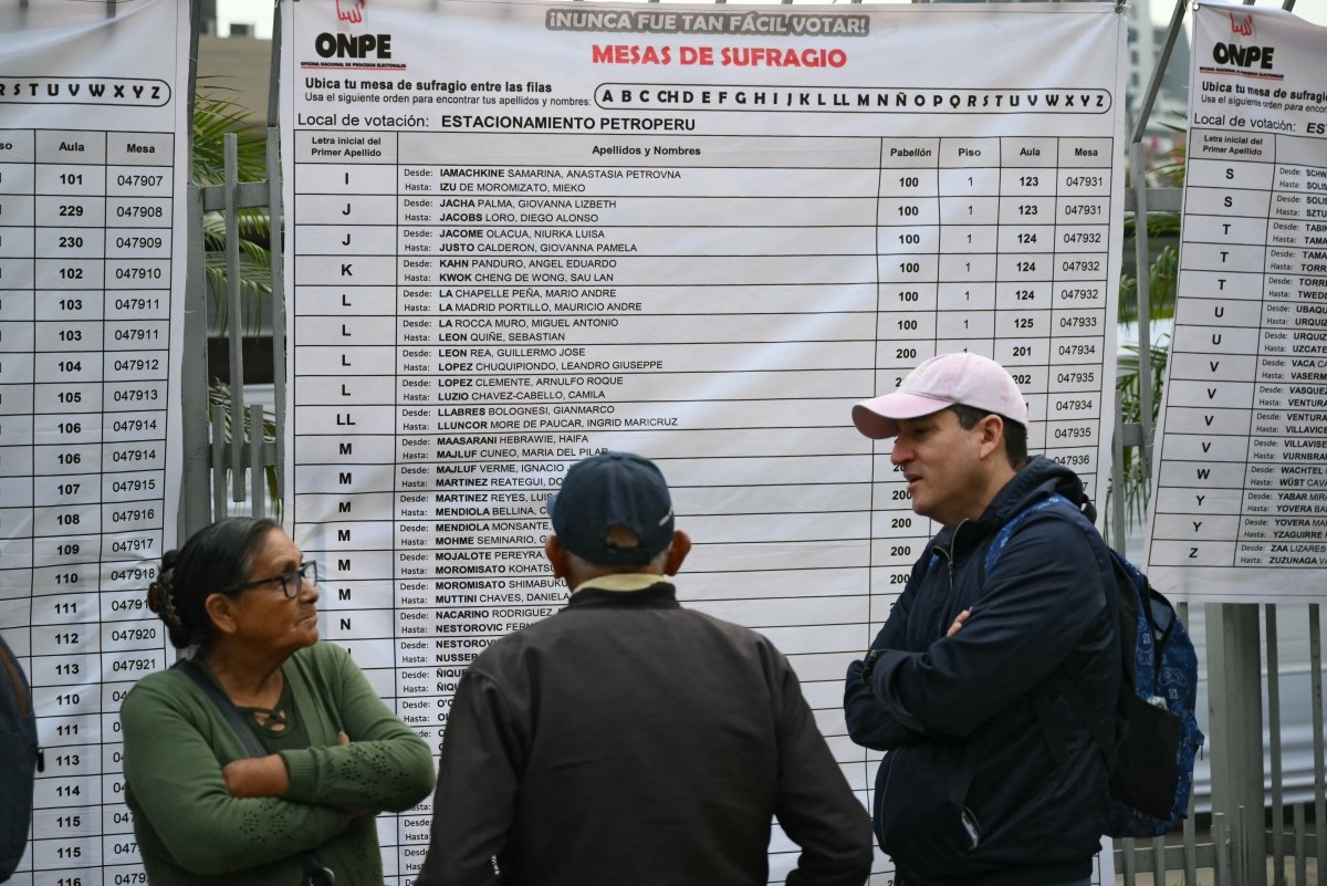 Polls Open in Peru Presidential Election