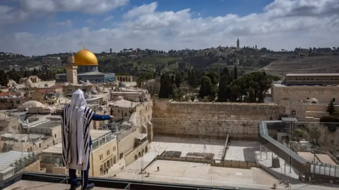 Israel Court Allows More Worshippers at Holy Site