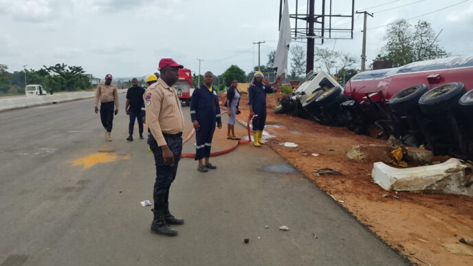 One Dead in Awka-Enugu Highway Tanker Crash