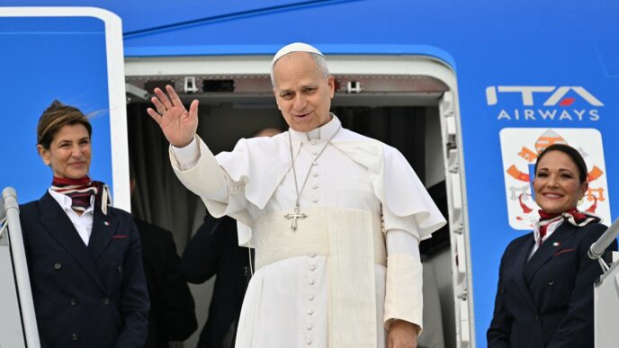 Pope Leo Departs Rome for Africa Tour