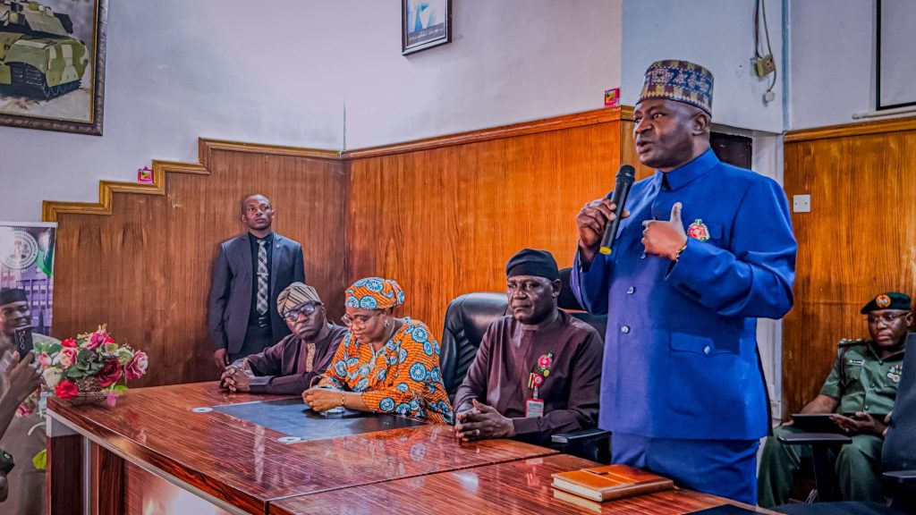 Defence Minister Warns Against Supporting Terrorists