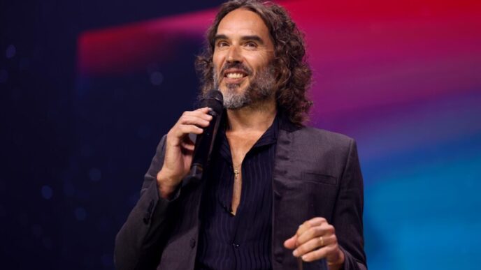 UK Comedian Admits Sleeping With Teen (NewsCentral TV)