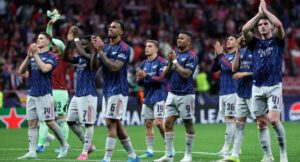 Alvarez Penalty Earns Atletico Draw with Arsenal