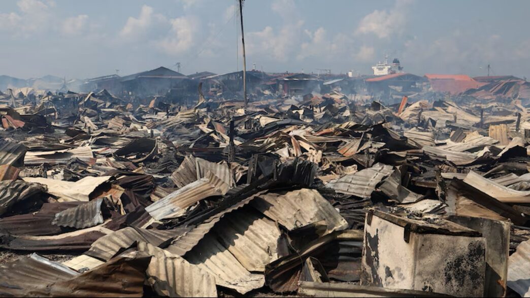 Fire Destroys Homes in Malaysia