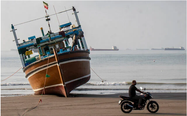 Iran Offers Hormuz Reopening Without Nuclear Deal (NewsCentral TV)