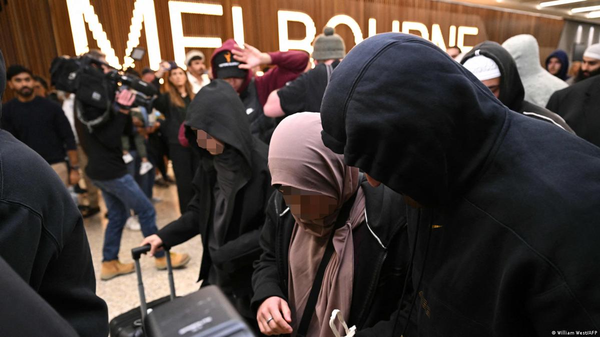 Australia Charges Woman Over IS Links
