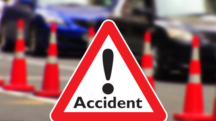 13 Killed in China Passenger Van Crash