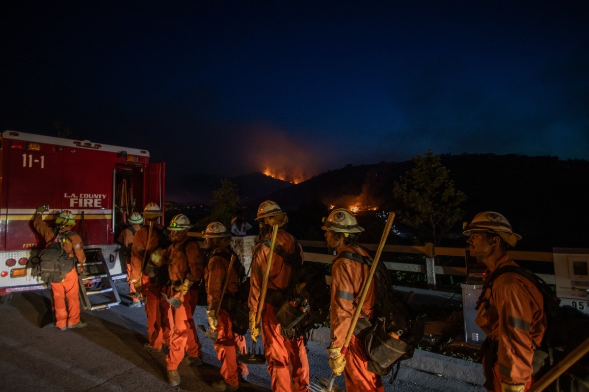 Brush Fire Near Los Angeles Forces Evacuations