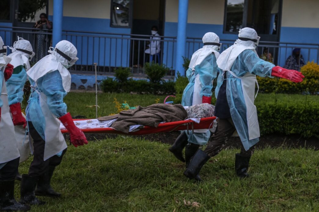 Dutch Hospital Admits Possible Ebola Patient (NewsCentral TV)