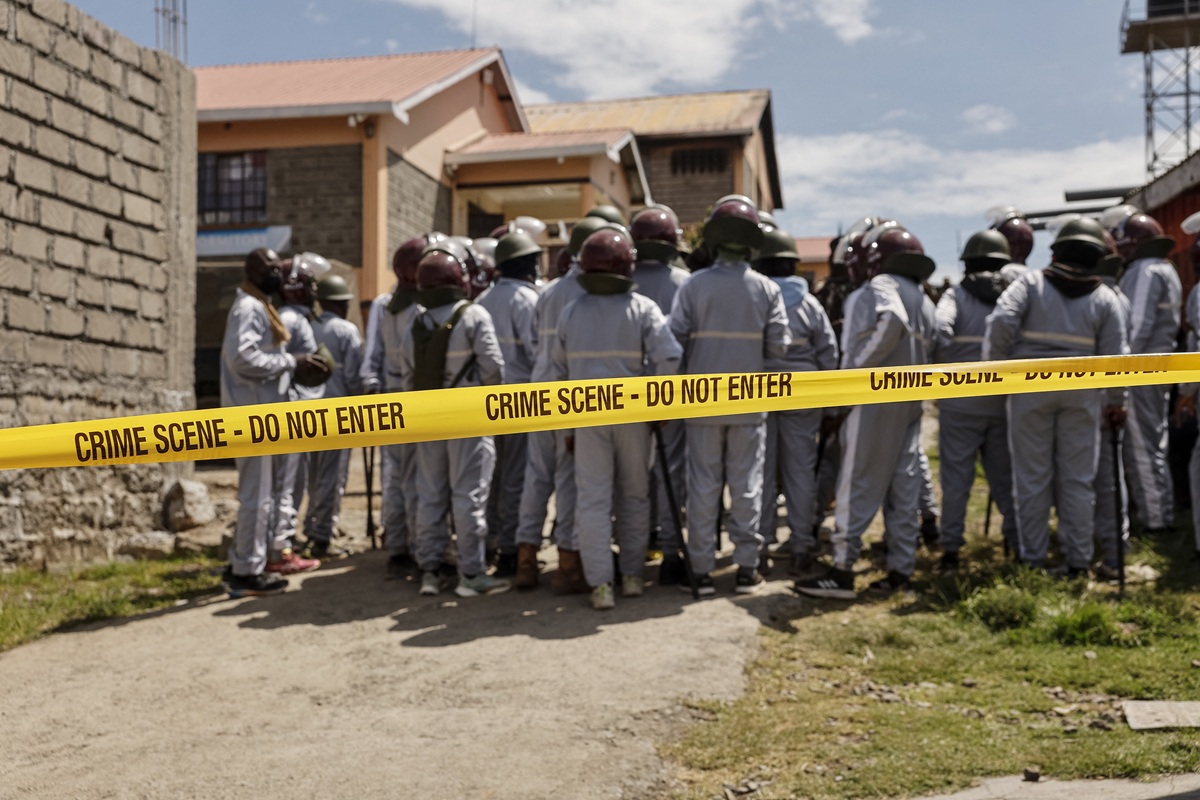 Eight Students Arrested Over Kenyan School Fire 