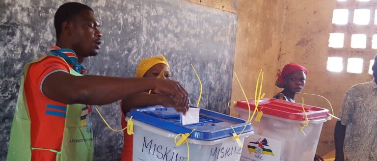 CAR Election Results Halted by Strike