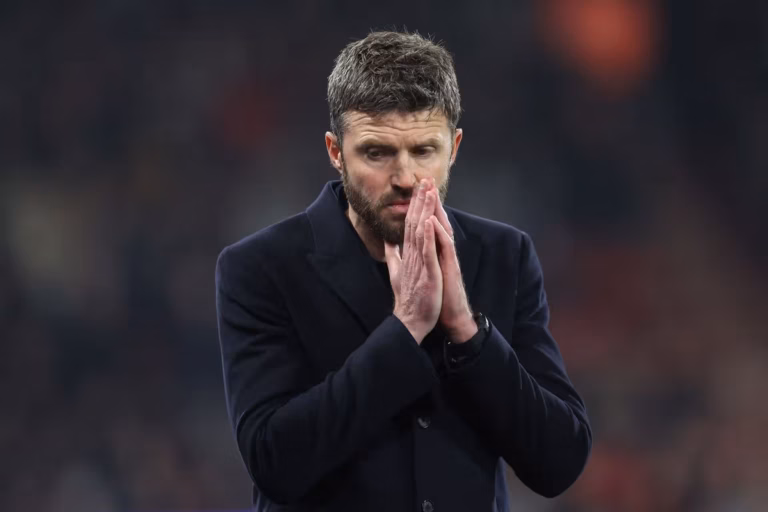 Carrick Accepts Blame For Man United Cup Exit