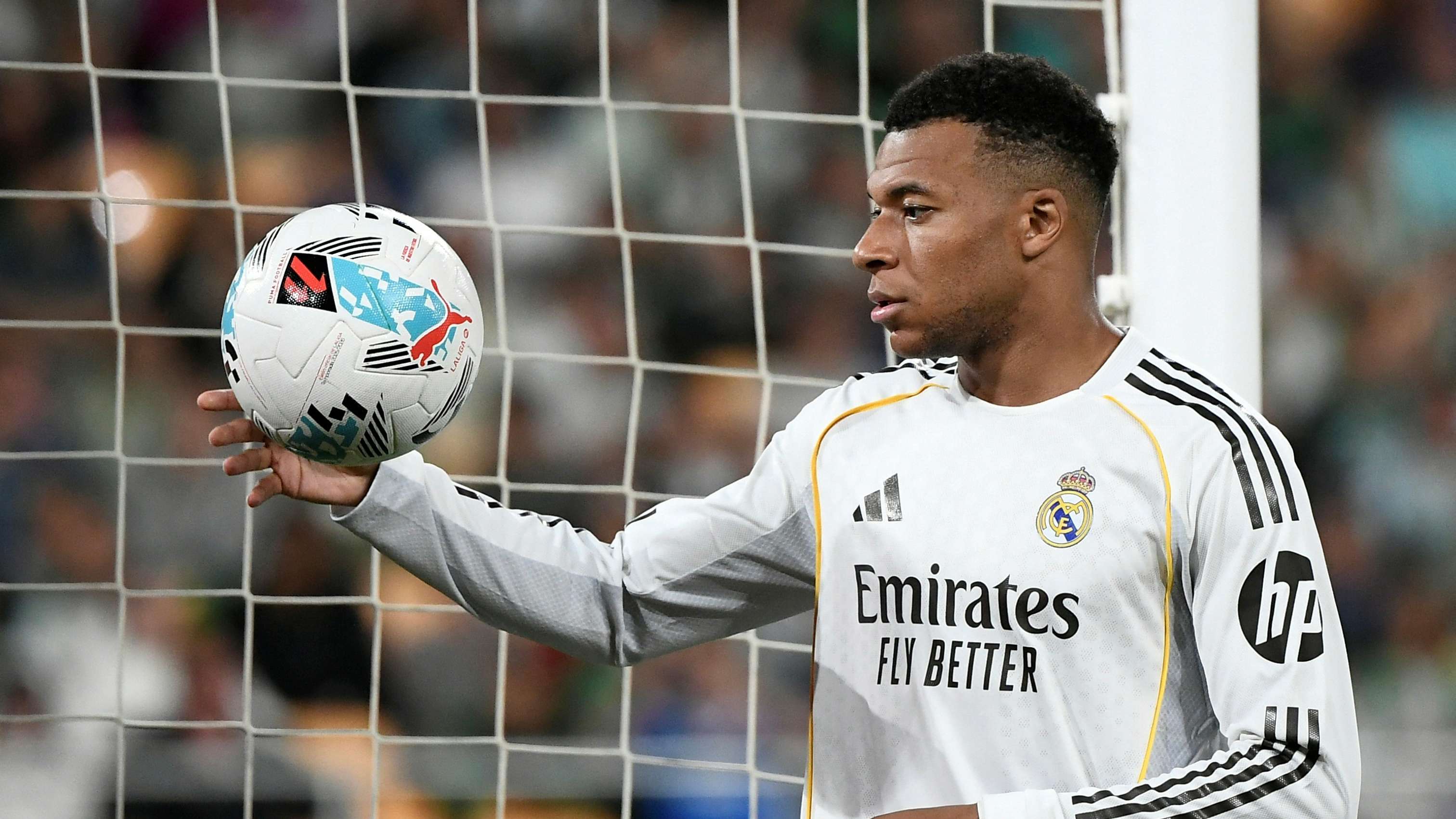 Real Madrid in Crisis Ahead of High-Stakes El Clásico