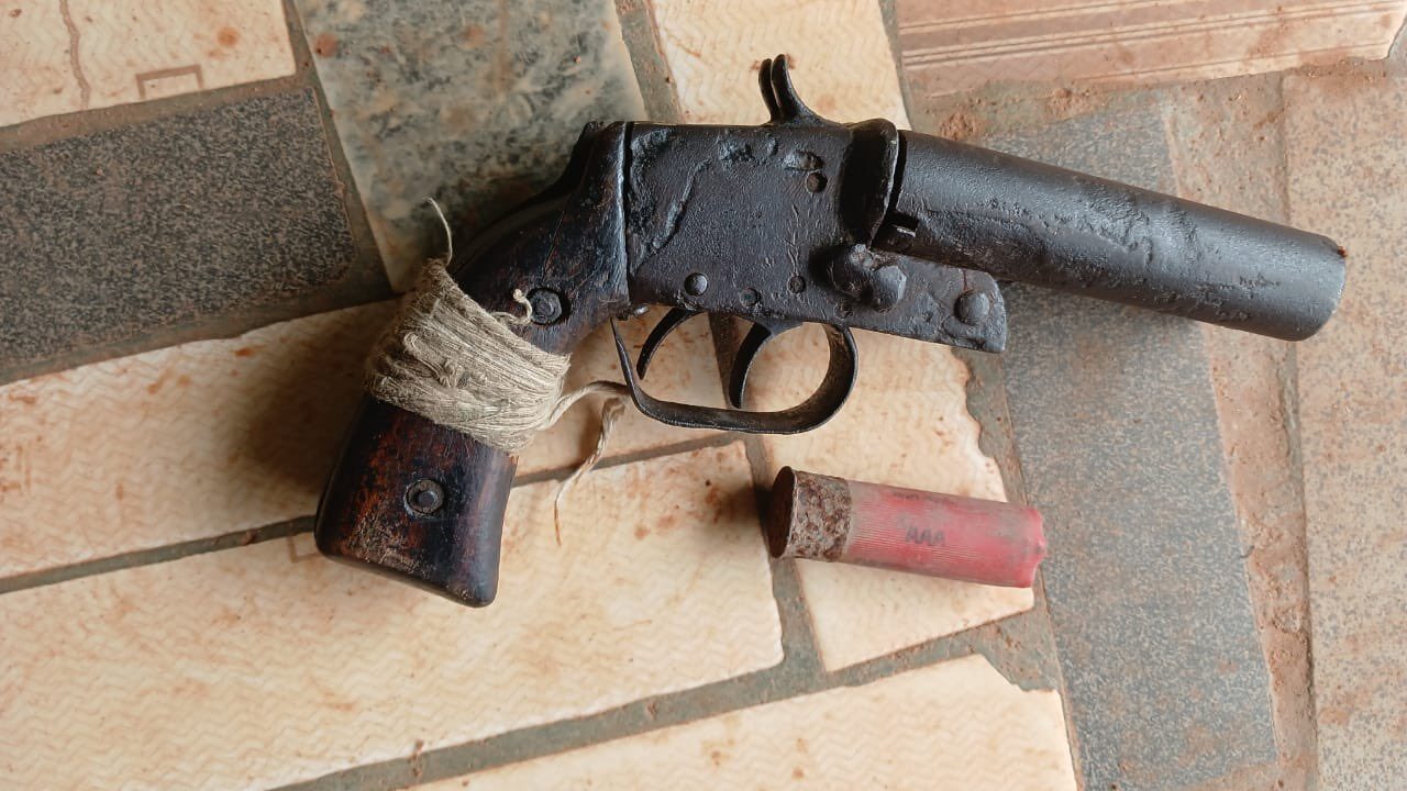 Ogun Police Detain Two Over Gun Possession 9News Central TV)
