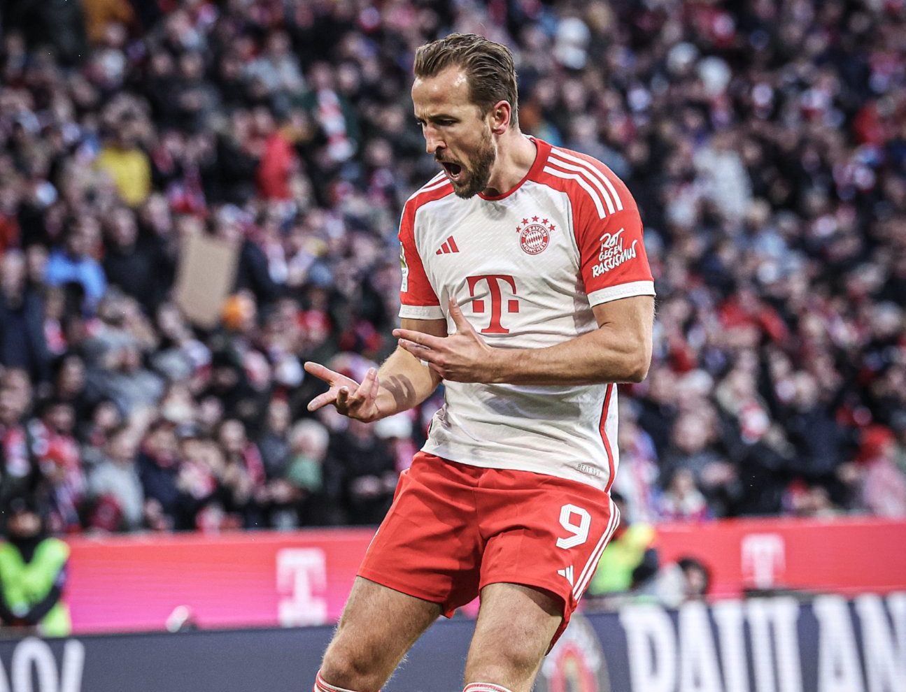 Kane Hat-Trick Seals Bayern Cup Double