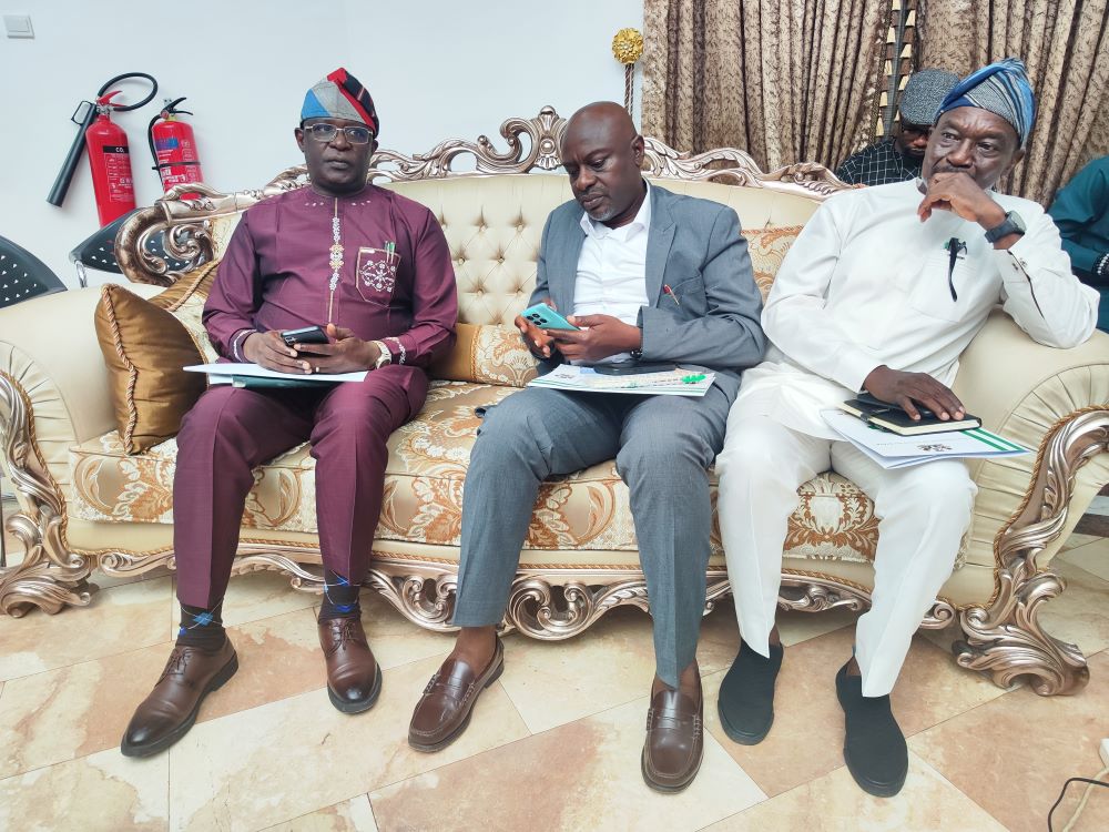 n Pictures: News Central TV Visits Plateau Governor (NewsCentral TV)