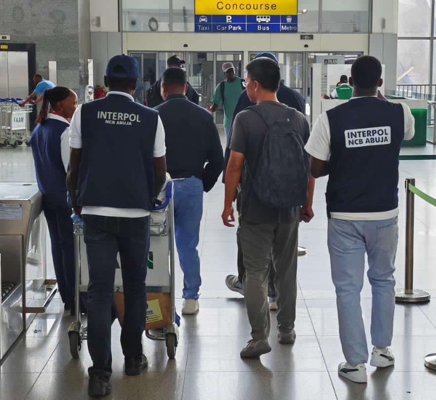 Nigeria Repatriates $245 Million Ponzi Suspect to China