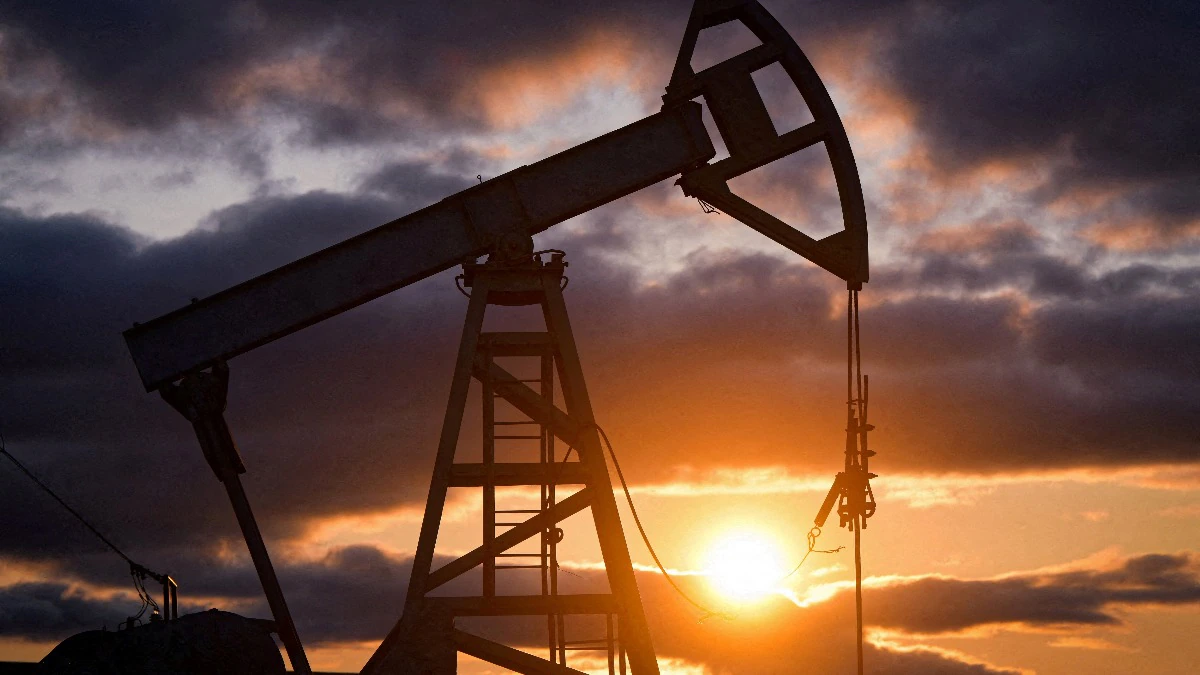Oil Prices Jump as Iran Attacks UAE