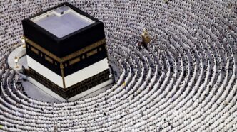 Saudi Arabia Declares May 26, 27 for Arafat, Sallah