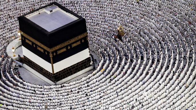 Saudi Arabia Declares May 26, 27 for Arafat, Sallah